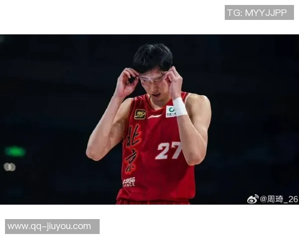 周琦缺席国家队比赛通过休整与赴美康复获得充足休息与调整 周琦缺席国家队比赛通过休整与赴美康复获得充足休息与调整