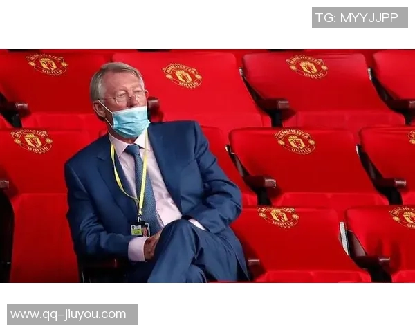 女友现场观战克莱表现失常末节未上场仅得8分失误2次令人失望 女友现场观战克莱表现失常末节未上场仅得8分失误2次令人失望