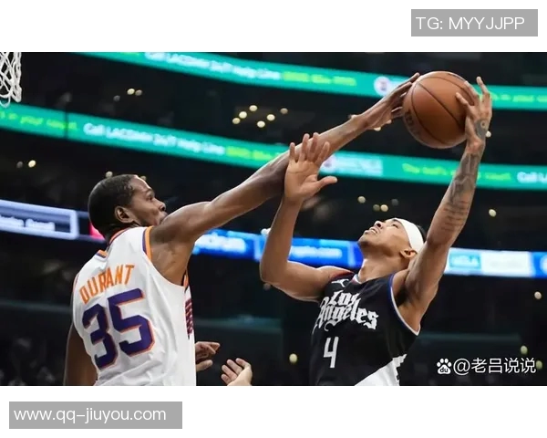 布克:回馈中国篮球迷的热情与尊重是我们的责任与荣幸 布克:回馈中国篮球迷的热情与尊重是我们的责任与荣幸