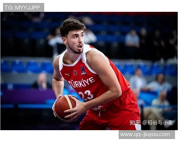 考辛斯称赞申京实力强大但火箭仍需提升控卫位置并合理利用KD的进攻能力